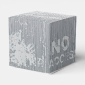 赤、黒、黒、白のピンストライププリント フェイバーボックス (裏面サイド)