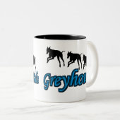 走のグレイハウンド犬の恋人 ツートーンマグカップ (正面右)