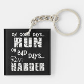 走の良い走日走 – 悪い日が硬くなる キーホルダー (裏面)