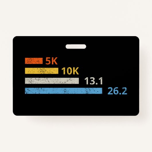 走の距離I - 5K 10K 13.1 26.2マラソン選手 バッジ (正面)