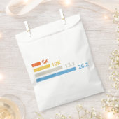 走の距離I - 5K 10K 13.1 26.2マラソン選手 フェイバーバッグ (クリップ留めされた状態)