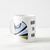 走の靴 – へ生まれ走へ コーヒーマグカップ (正面左)