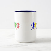 走られる100m 200m 400m 800mのランナーの走ること ツートーンマグカップ (中央)