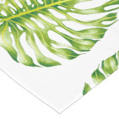 走る人に葉のついた彫刻 ロングテーブルランナー (コーナー)