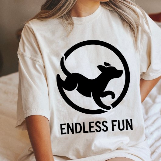 走る犬のシルエットロゴ トライブレンドTシャツ