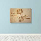 走!Discover Your Dreams Pawprintsキャンバスプリント キャンバスプリント (インサイチュ (ウッドフロア))