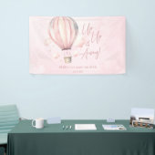起きて遠くに!ピンクのホットエアバルーン赤ちゃんシャワー 横断幕 (トレードショー)