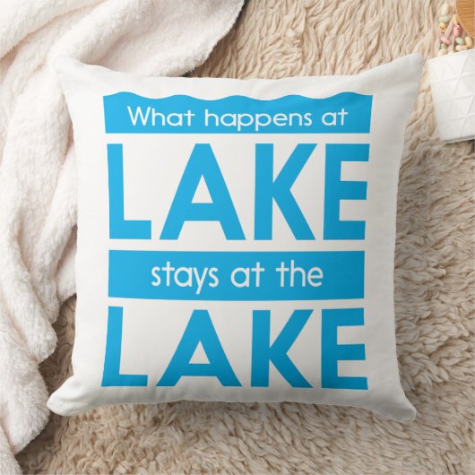 起こる何が湖で湖の滞在で クッション (ブランケット)
