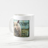 起こる何が納屋で コーヒーマグカップ (正面左)