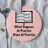 起こる何が練習のピンクボタンで 缶バッジ (インサイチュ)