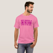 起こる何がYia Yiaで Tシャツ (正面フル)