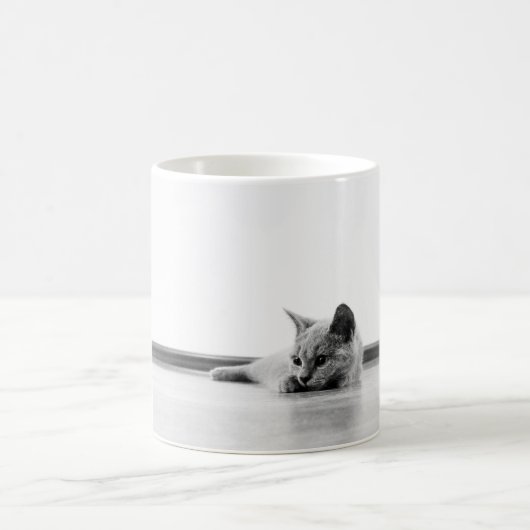 超かわいい子猫の肖像画 コーヒーマグカップ (中央)