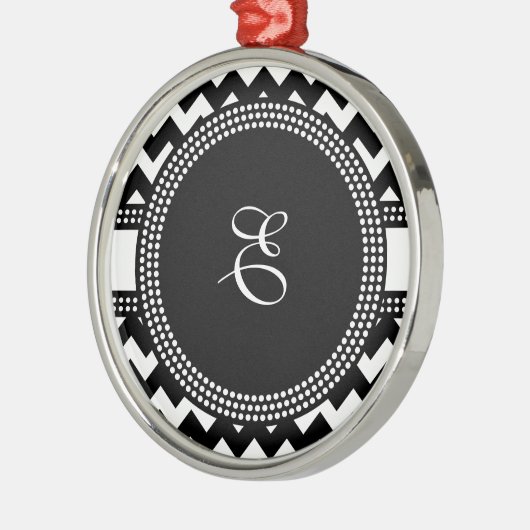 超ジグザグ形のシェブロンのシックな白黒モノグラム メタルオーナメント (左)