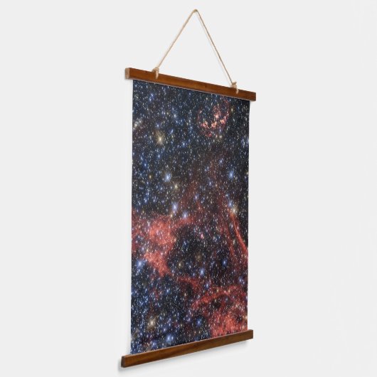 超新星爆発の星の生存者を探す 吊り下げ型タペストリー (傾斜あり)
