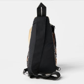 超本物の森の中の古い黒とオレンジの虎 スリングバッグ (裏面)