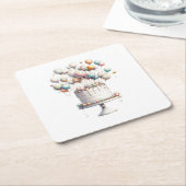 超現実主義者、かわいいバルーン&お誕生日ケーキホワイト スクエアペーパーコースター (アングル)