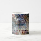 超現実的なストーンヘンジ コーヒーマグカップ (中央)