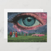 超現実的なレトロ人と空に目のある車 ポストカード (正面/裏面)