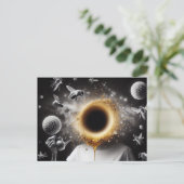 超現実的な女性と蜂ハニカムブラックホール ポストカード (スタンド正面)