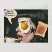 超現実的な女性の朝のコーヒーの卵は、この経済の? ポストカード (正面)