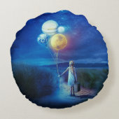 超現実的な彼女の未来への動き ラウンドクッション (裏面)