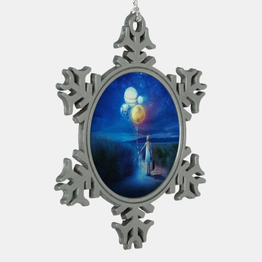 超現実的離れ小さな女の子の別世界の故郷 スノーフレークピューターオーナメント (左)