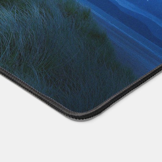 超現実的離れ小さな女の子の別世界の故郷 デスクマット (コーナー)