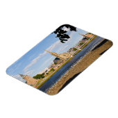 趣のある町インヴァネスのスカイラインと川 マグネット (左側)