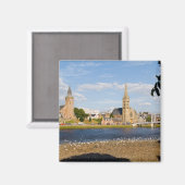 趣のある町インヴァネスのスカイラインと川 マグネット (正面/裏面)