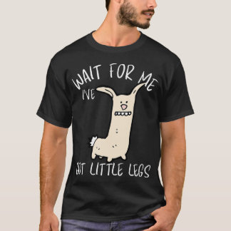 足が短くて待ってるね 可愛い動物たち Tシャツ
