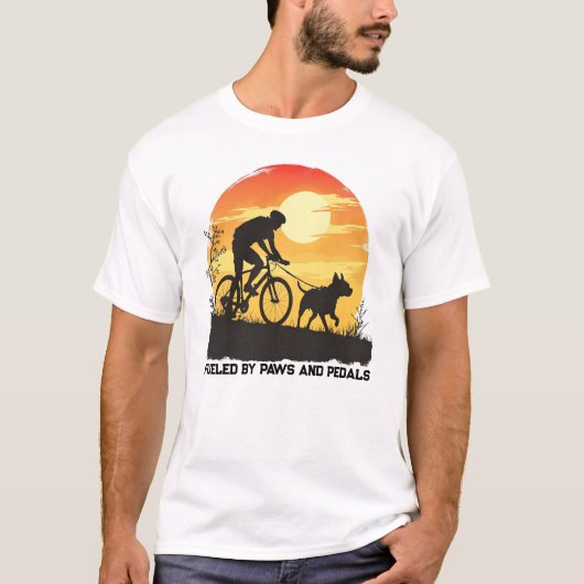 足とペダルで燃料 – ヴィンテージBikejoring Tシャツ (正面)