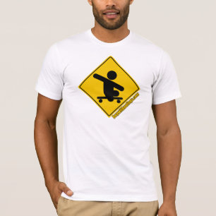 足の.comのスケートボードの交差の黄色のない男の子 tシャツ