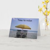 足を立てて誕生日リラックスに カード (黄色い花)