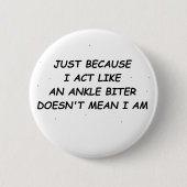 足首ビターTシャツ 缶バッジ (正面)