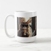 路上でコーヒーを飲む猫 コーヒーマグカップ (左)