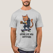 路地の猫 Tシャツ (正面)