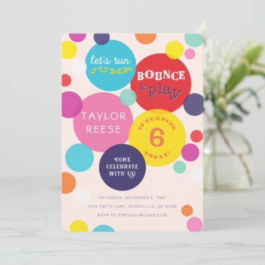 跳ね上がりの家の誕生日の招待状を跳んで下さい 招待状 (スタンド正面)