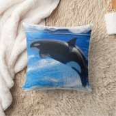跳躍のシャチのクジラ クッション (ブランケット)