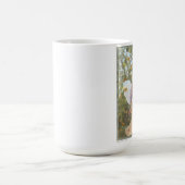 "踊って"白い陶磁器のコーヒー・マグを残します コーヒーマグカップ (中央)