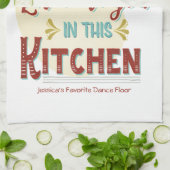 踊りはこの台所で非常に奨励されている キッチンタオル (折り畳み)