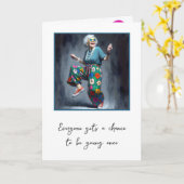 踊りオールドレディ100誕生日 カード (黄色い花)