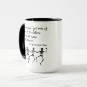 踊りスケルトン、ショー引用文 マグカップ (正面左)