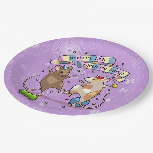 踊りネズミ名前の追加ハッピーバースデーパーティー ペーパープレート (アングル)