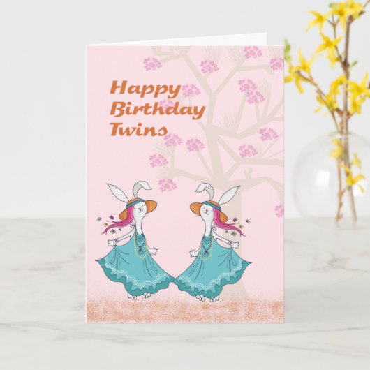 踊りバニーのための若い双子の誕生日カード カード (黄色い花)