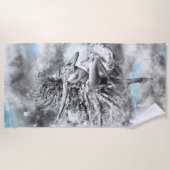 踊り女性ビーチタオル ビーチタオル (正面)