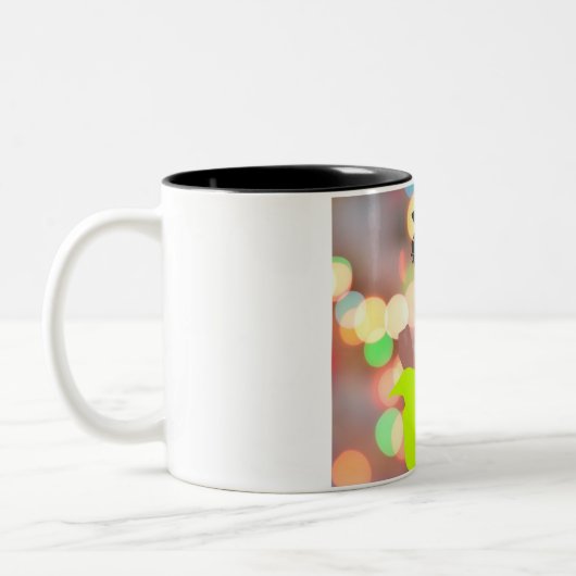 踊り女王。 ツートーンマグカップ (左)