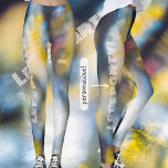 踊り宇宙光 レギンス<br><div class="desc">抽象芸術の長い露出写真：カラフル振動光ob青い背景。休日のカッコいい服装や素敵なパーソナライズされた贈り物「Let'sパーティー!」文字は、自分のメッセージで置き換えることができる。</div>