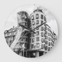 踊り建物インプラハ