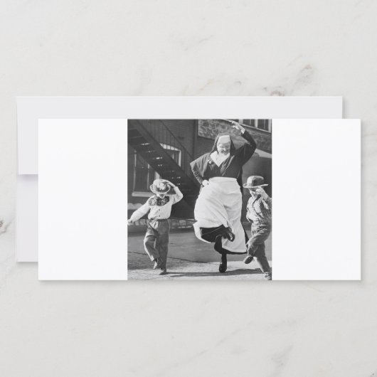 踊り遠くに (正面)