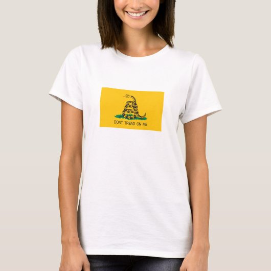 踏まないで下さい私でワイシャツ(女性)を Tシャツ (正面)